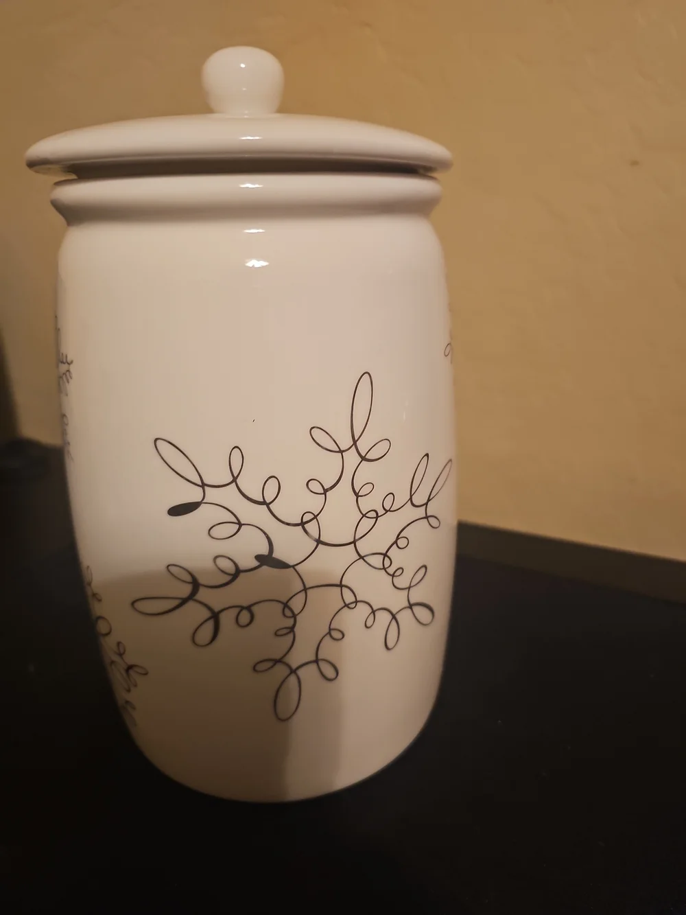 Servappetit Holiday Cookie Jar 8.5